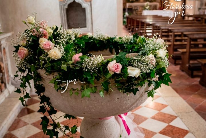 Arreglo floral en pileta 4